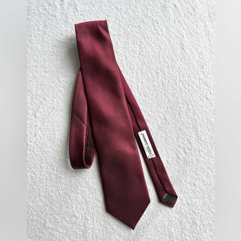 Dolce & Gabbana Maroon Solid 100% Silk Adjustable Mens Necktie - Made‎ in Italy